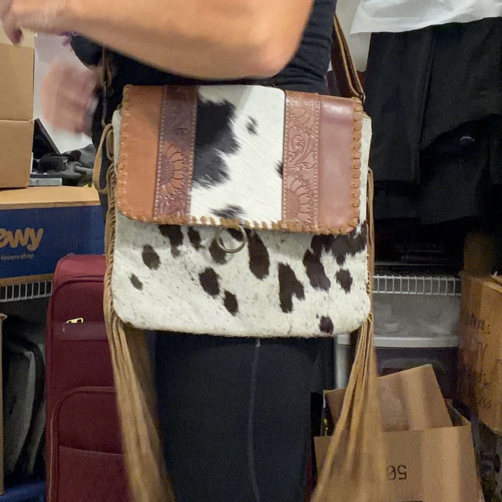 Myra Women's Propinquity Leather Fringe Purse - Picture 6 of 7